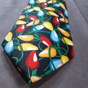 Addiction Men's Necktie Holiday Christmas Lights 4"‎ 58" Polyester Korea
